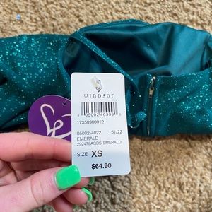 Windsor, glittery green prom dress, xs, new with tags